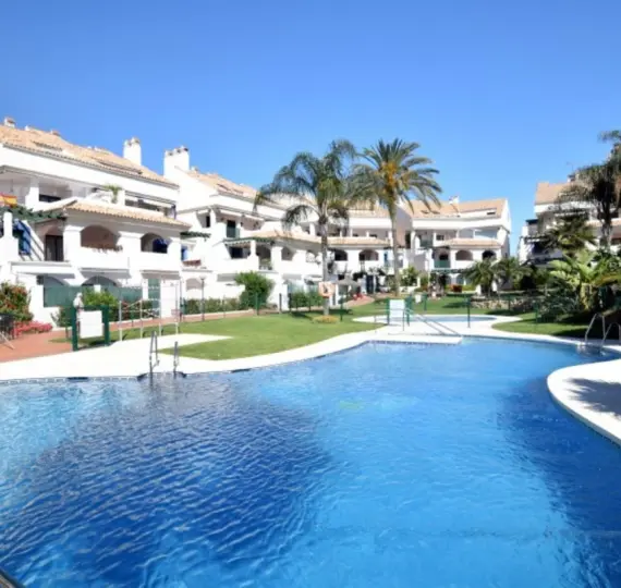 Sale of ground floor apartment in San Pedro de Alcántara