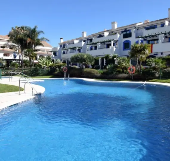 Sale of ground floor apartment in San Pedro de Alcántara