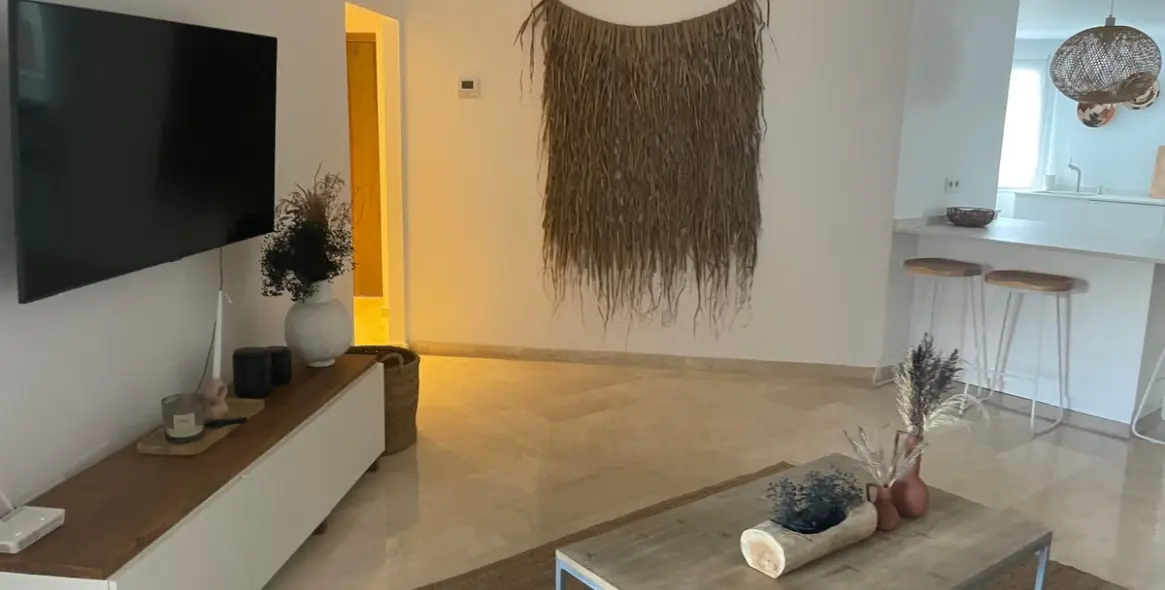 Sale of ground floor apartment in San Pedro de Alcántara 4