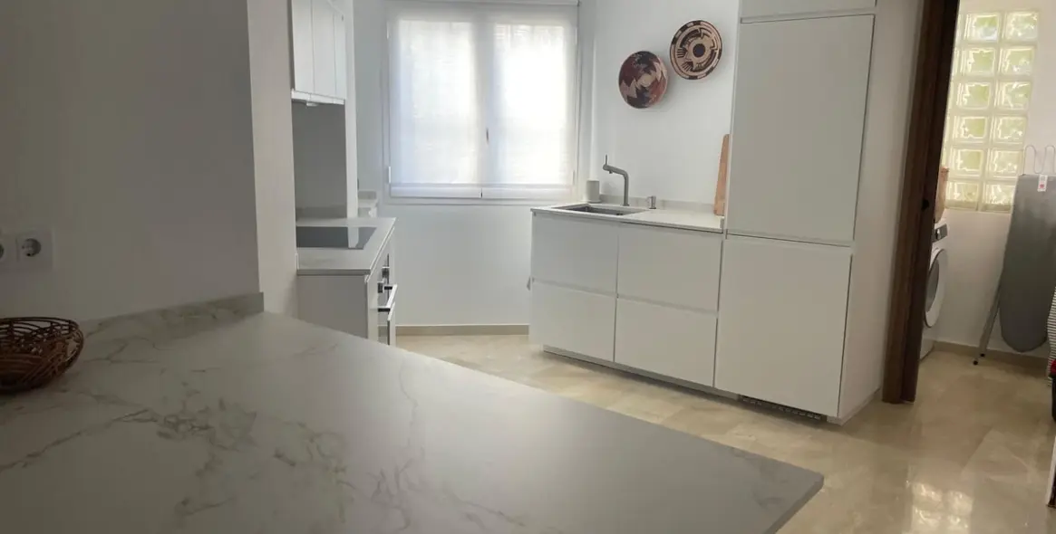 Sale of ground floor apartment in San Pedro de Alcántara 8