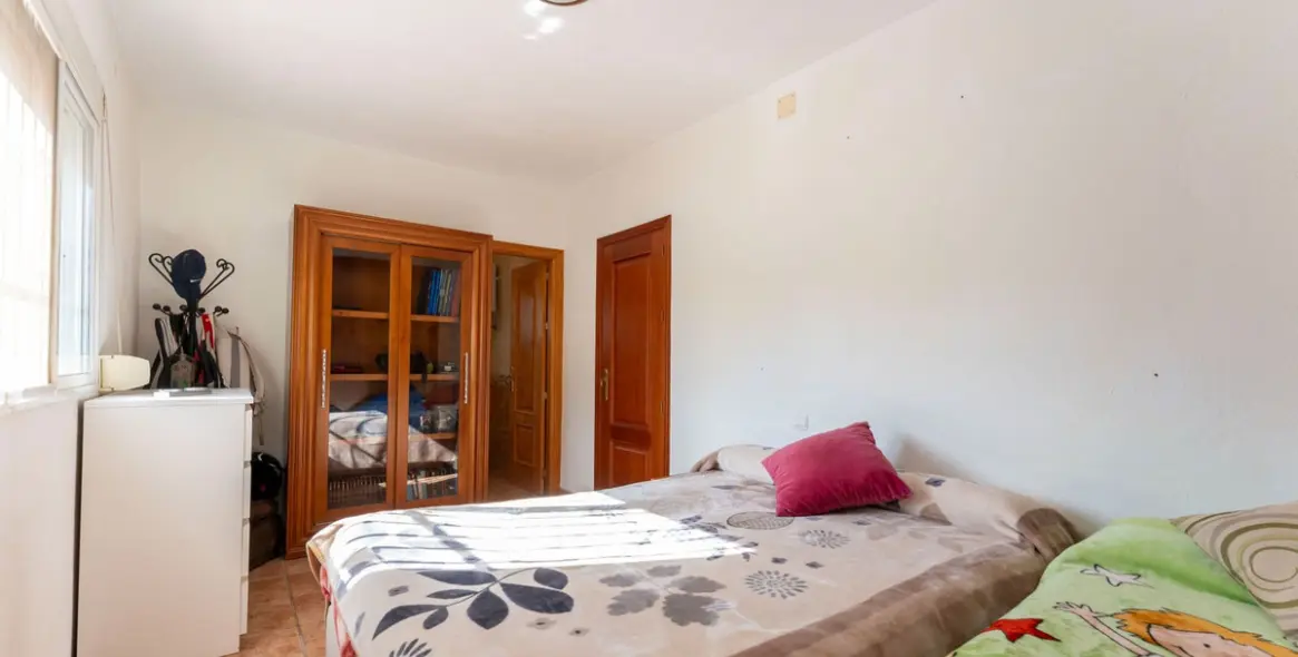 Продажа  отдельно стоящей виллы в Coín 10