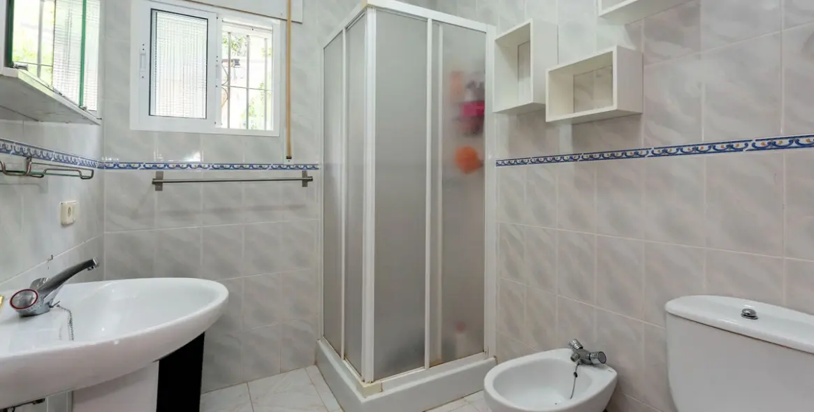 Продажа  отдельно стоящей виллы в Coín 18