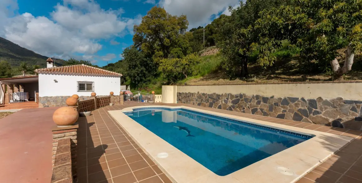 Sale of finca - cortijo in Coín 22