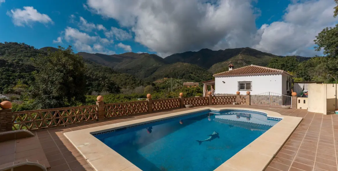 Sale of finca - cortijo in Coín 23