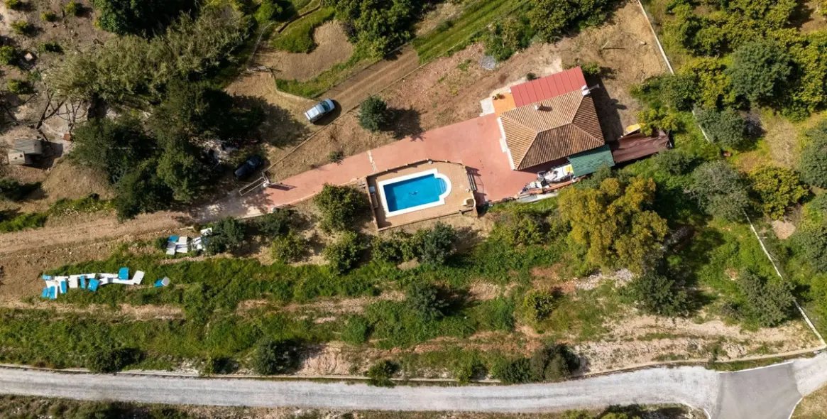 Sale of finca - cortijo in Coín 32