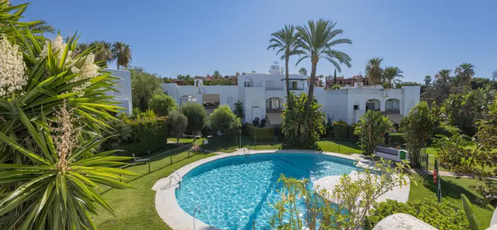 Продажа таунхауса в Estepona 0