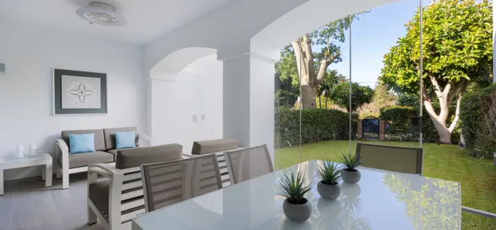 Продажа таунхауса в Estepona 2