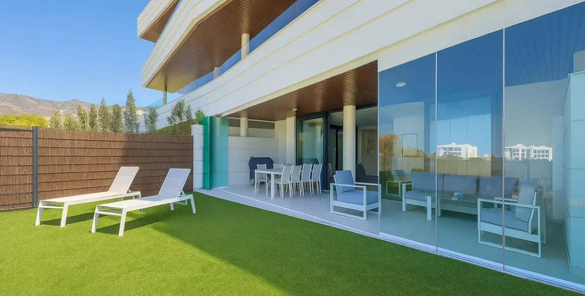 Продажа апартаментов на первом этаже в Higueron 1