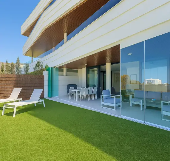 Продажа апартаментов на первом этаже в Higueron