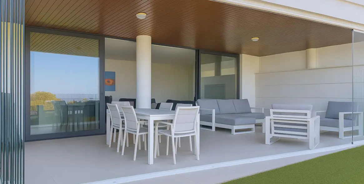 Продажа апартаментов на первом этаже в Higueron 10