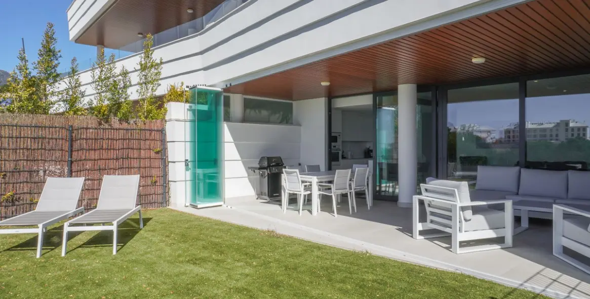 Sale of ground floor apartment in Higueron 1