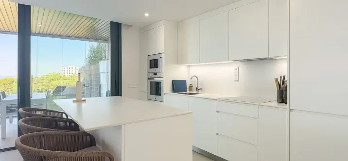 Venta de apartamento en planta baja en Higueron 3