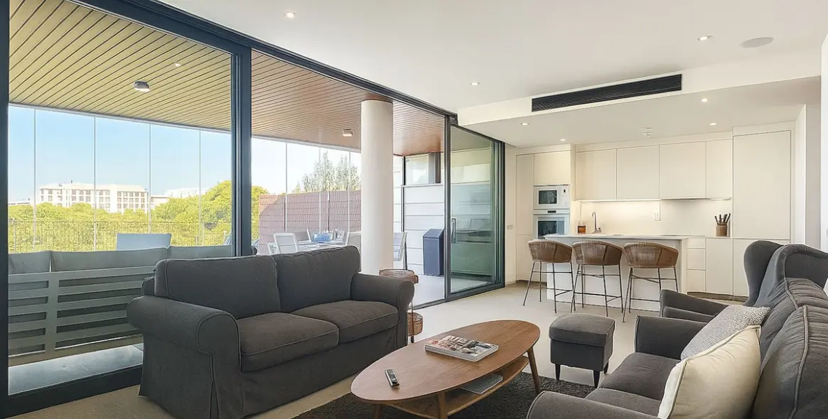 Sale of ground floor apartment in Higueron 5