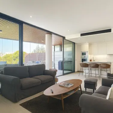 Venta de apartamento en planta baja en Higueron