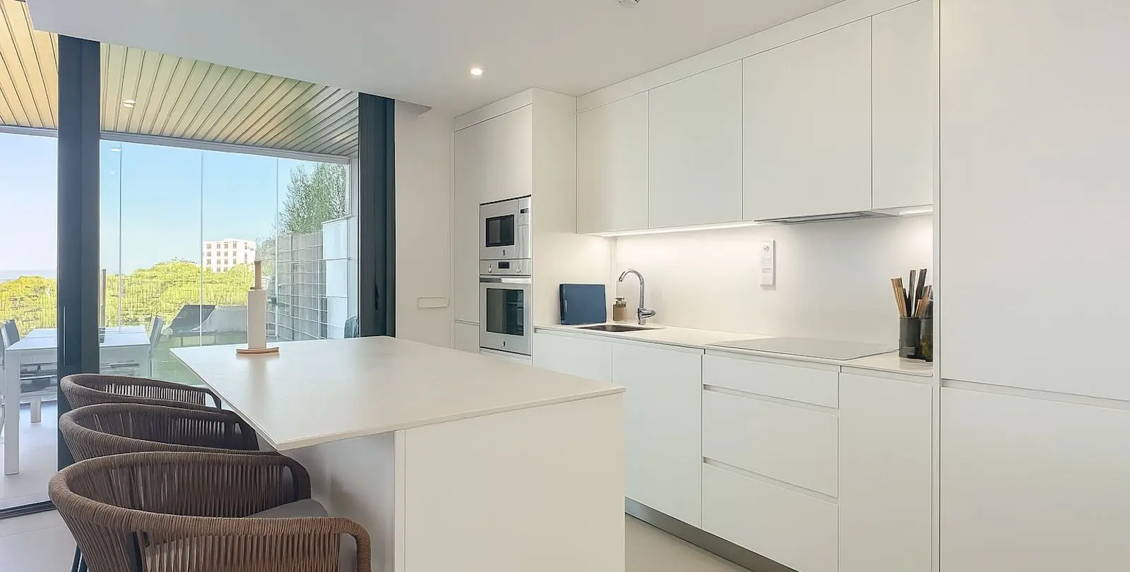 Sale of ground floor apartment in Higueron 4