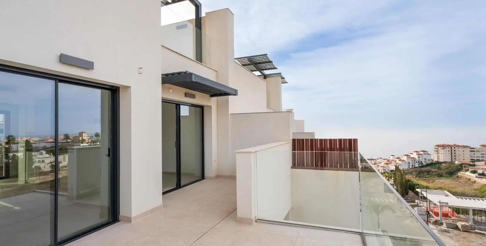 Sale of townhouse in Torrox Costa 16