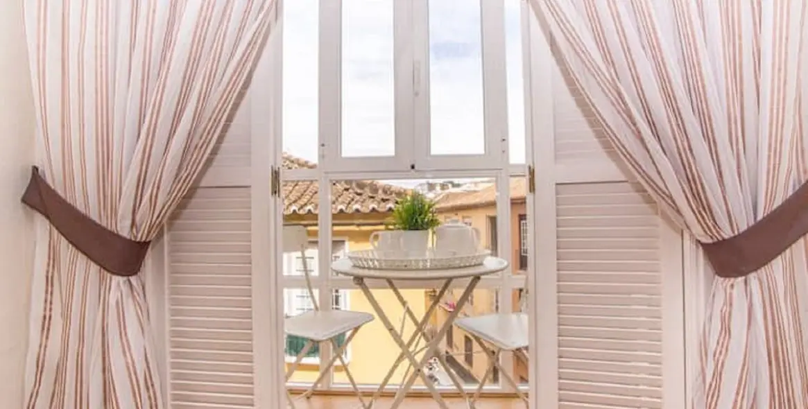 Sale of middle floor apartment in Málaga Centro 2