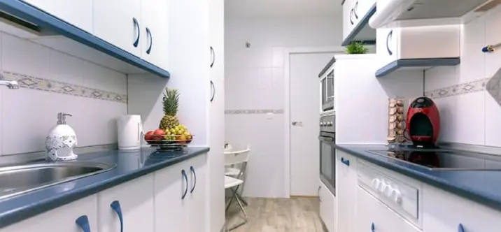 Sale of middle floor apartment in Málaga Centro 4