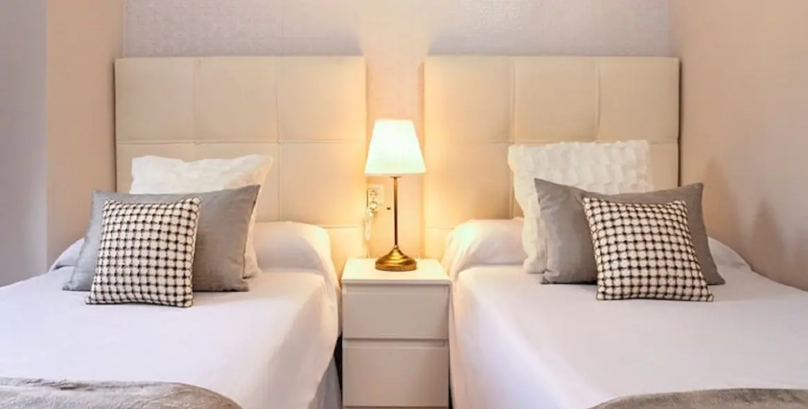 Sale of middle floor apartment in Málaga Centro 11