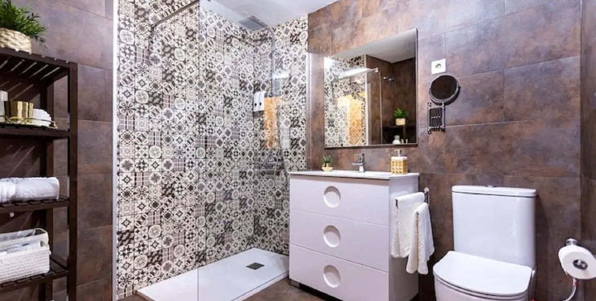 Sale of middle floor apartment in Málaga Centro 12