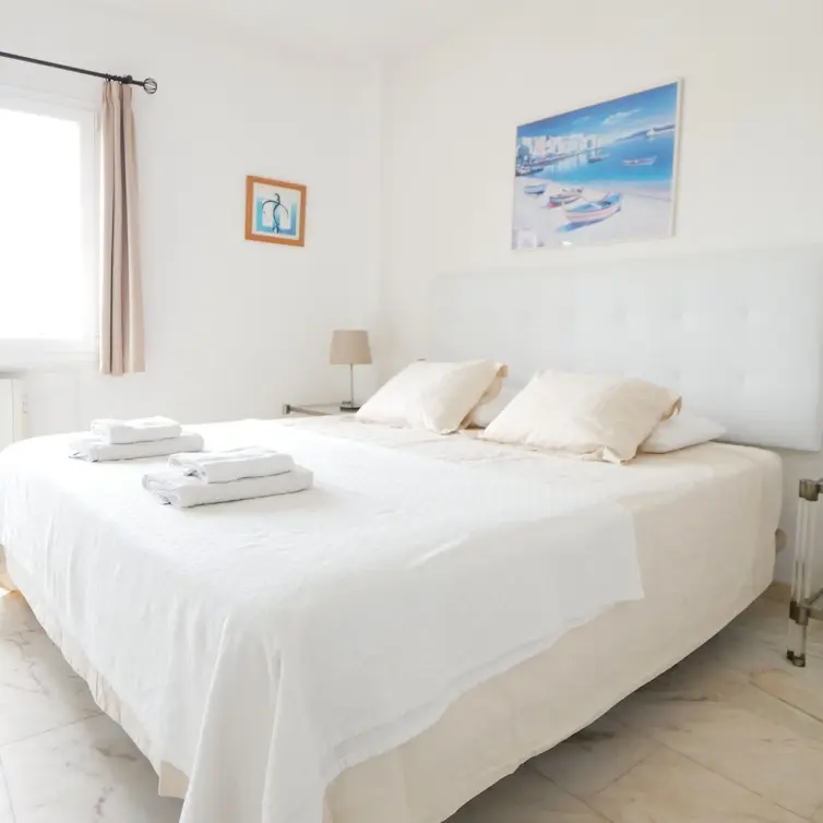Venta de apartamento en planta media en Puerto de Cabopino