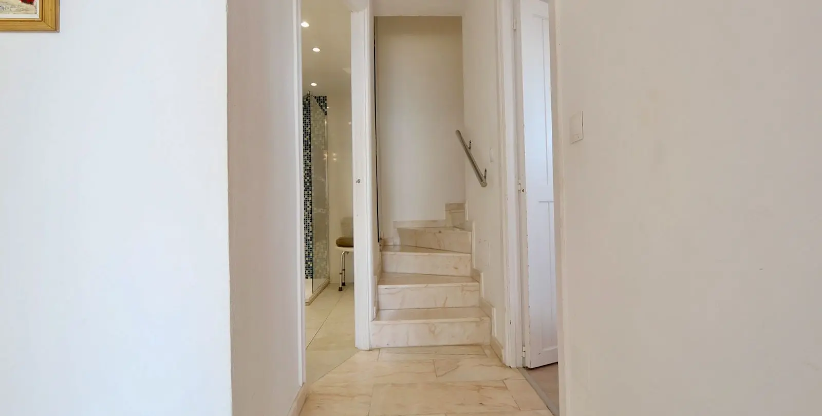 Venta de apartamento en planta media en Puerto de Cabopino 12