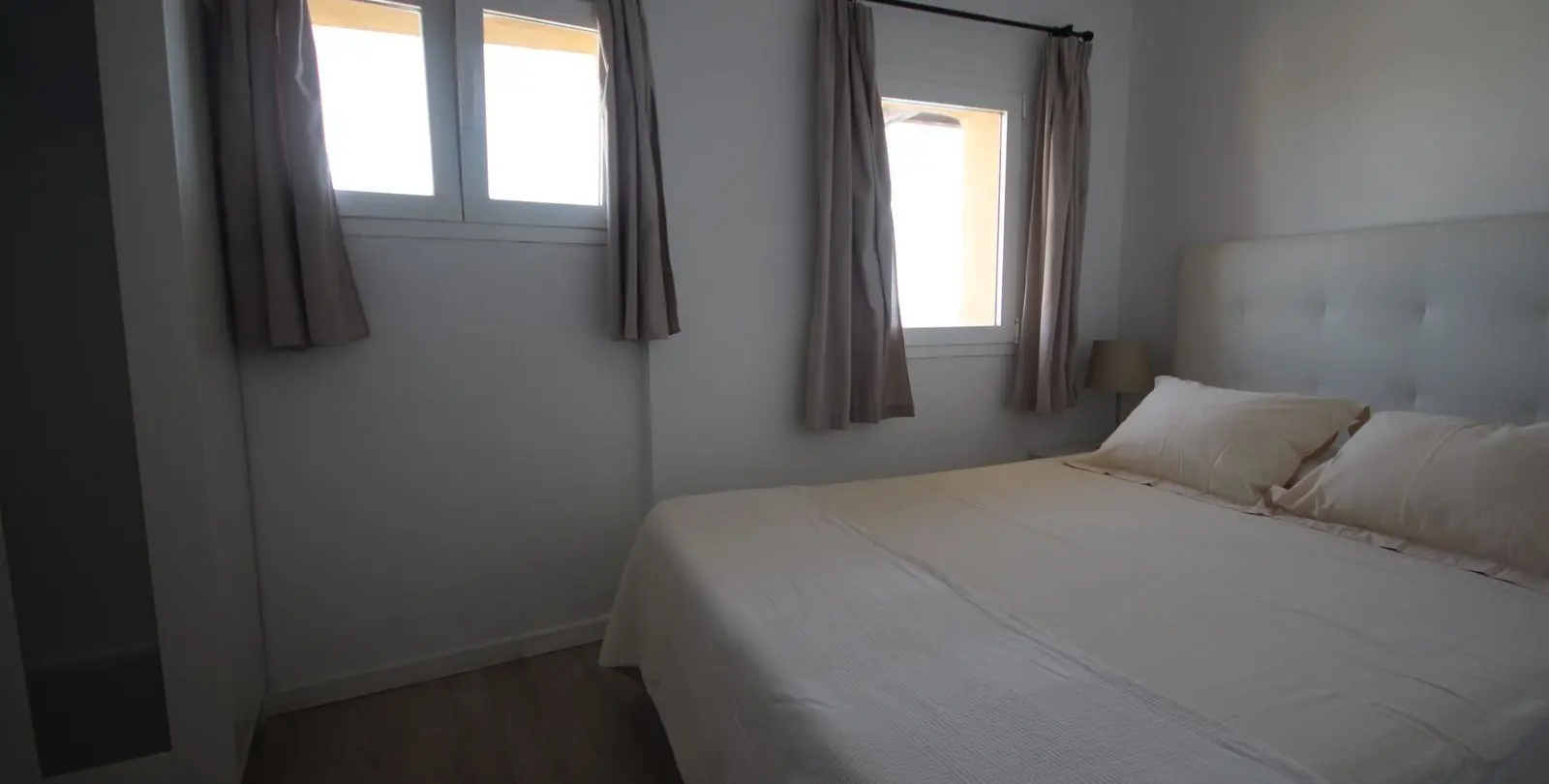 Venta de apartamento en planta media en Puerto de Cabopino 22