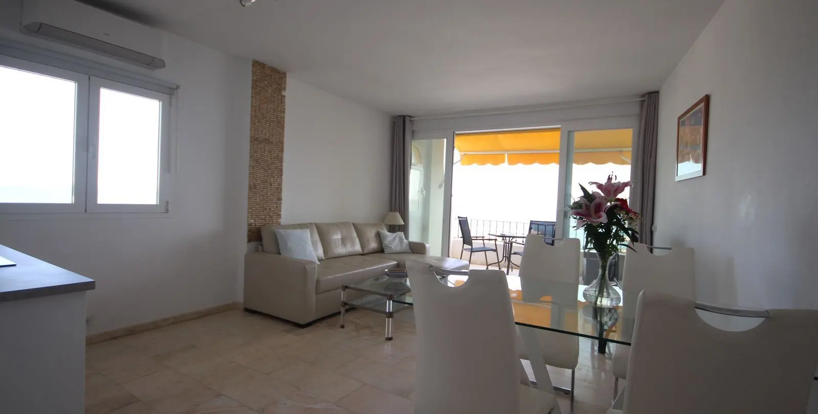 Venta de apartamento en planta media en Puerto de Cabopino 30