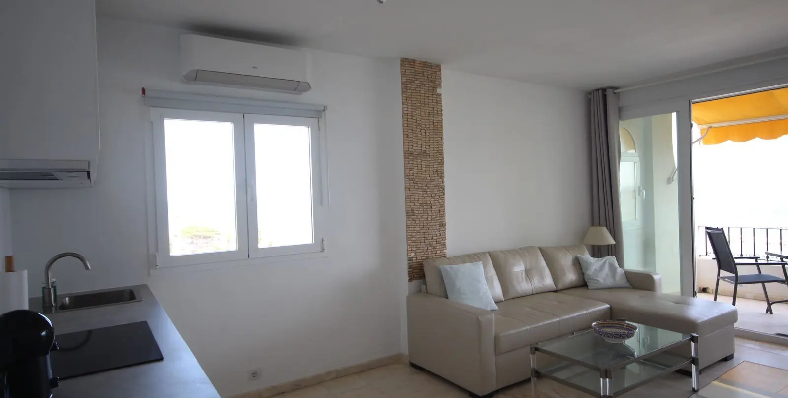 Venta de apartamento en planta media en Puerto de Cabopino 31