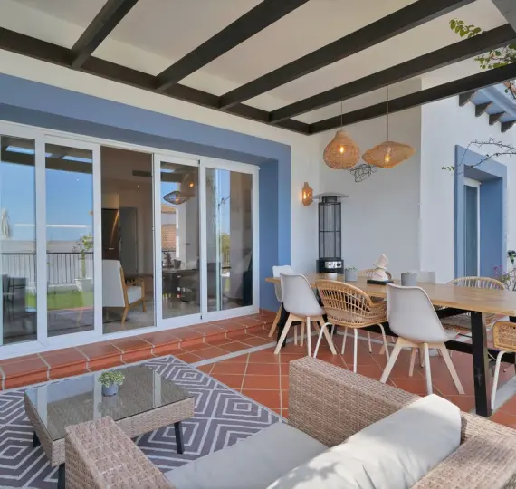 Sale of ground floor apartment in El Paraiso