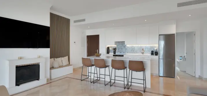 Sale of ground floor apartment in El Paraiso 4