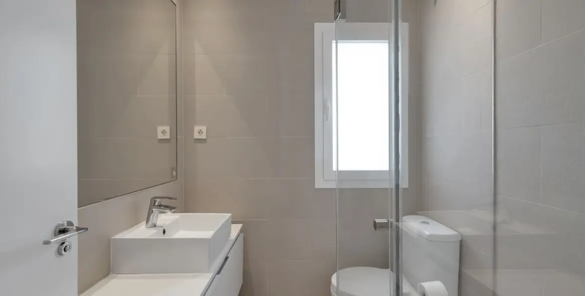 Sale of ground floor apartment in El Paraiso 9