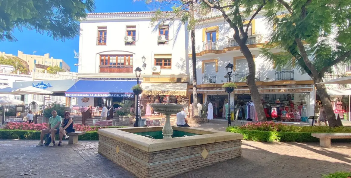 Sale of penthouse in Marbella 40