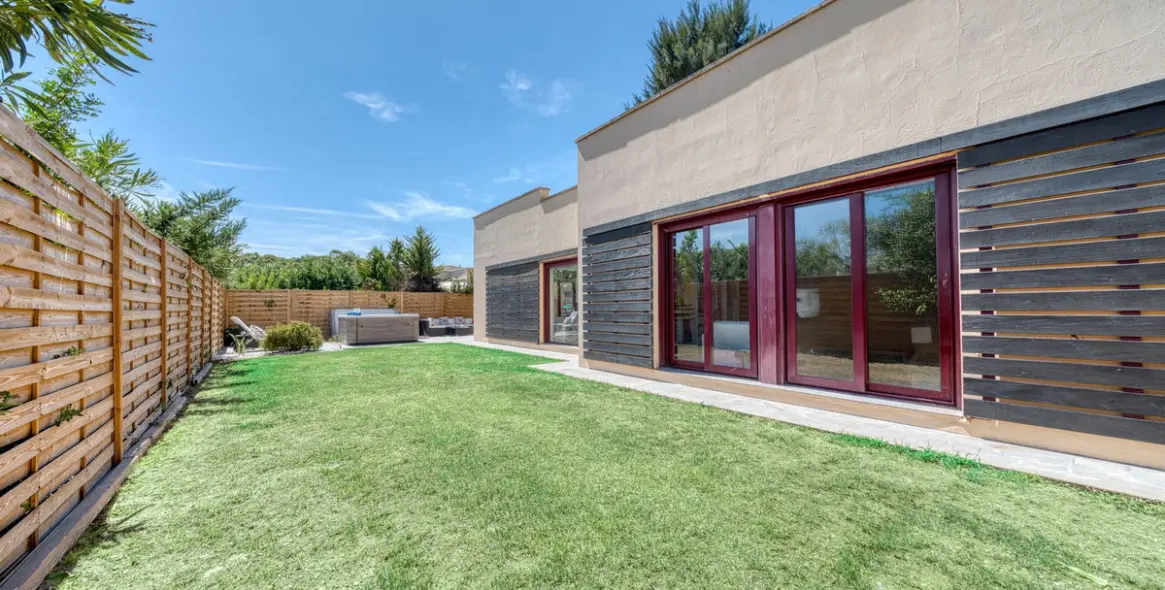 Продажа  отдельно стоящей виллы в Benahavís (район Benahavís) 3