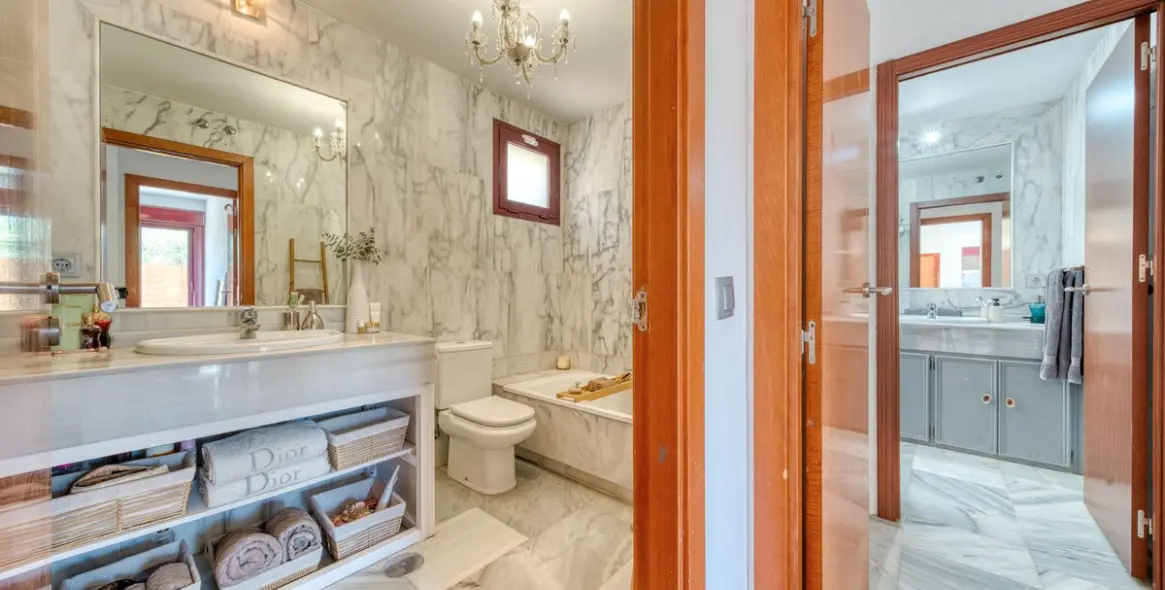 Продажа  отдельно стоящей виллы в Benahavís (район Benahavís) 9