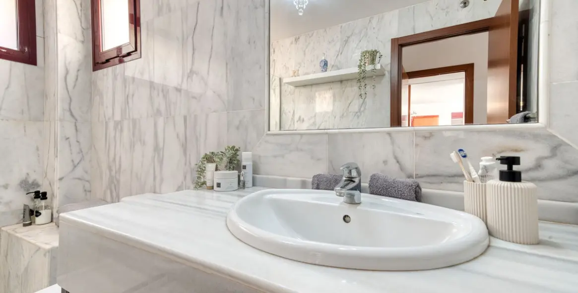 Продажа  отдельно стоящей виллы в Benahavís (район Benahavís) 12