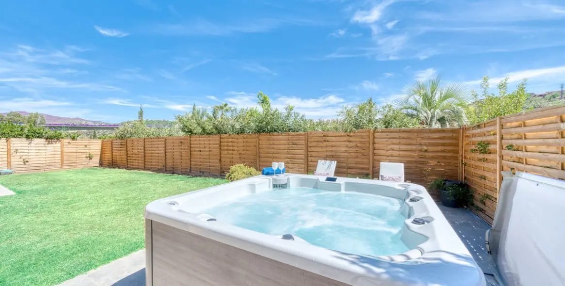 Продажа  отдельно стоящей виллы в Benahavís (район Benahavís) 16