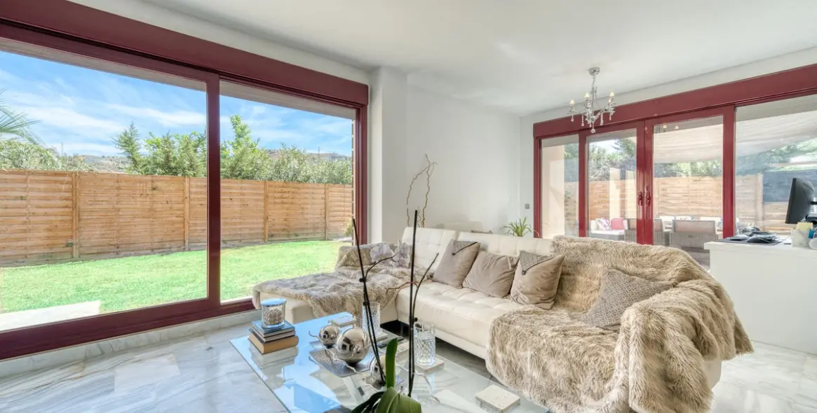 Продажа  отдельно стоящей виллы в Benahavís (район Benahavís) 19