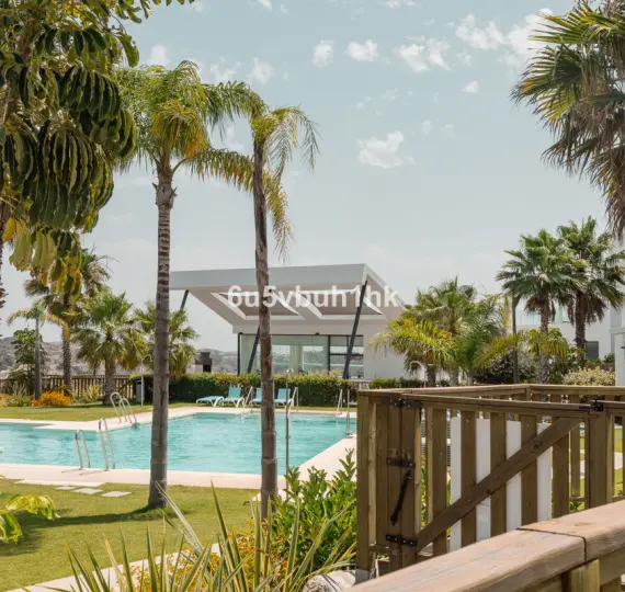 Продажа апартаментов на первом этаже в La Cala de Mijas