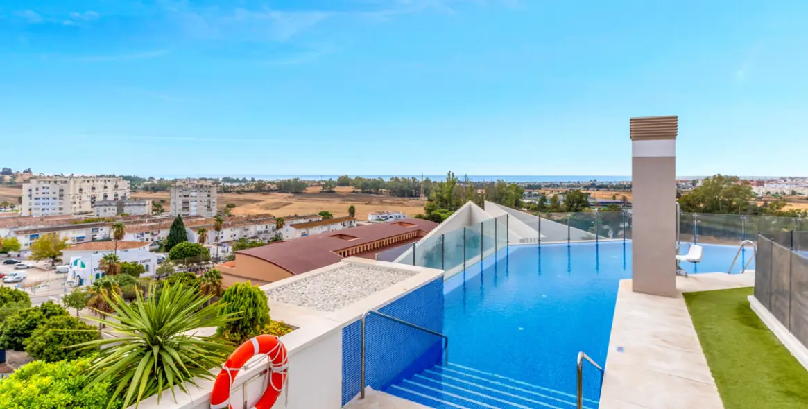 Продажа апартаментов на среднем этаже в Nueva Andalucía 3