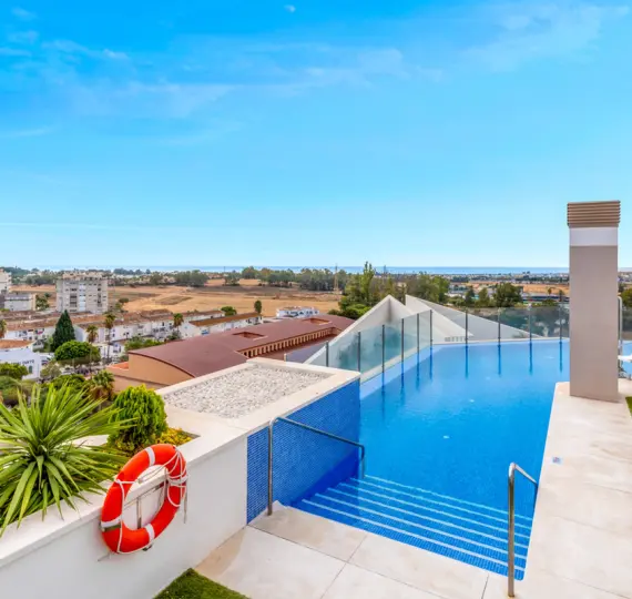 Продажа апартаментов на среднем этаже в Nueva Andalucía