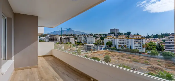 Продажа апартаментов на среднем этаже в Nueva Andalucía 3