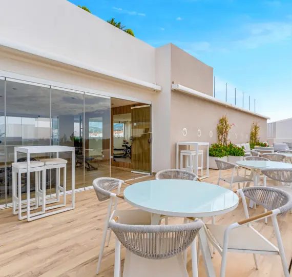 Продажа апартаментов на среднем этаже в Nueva Andalucía