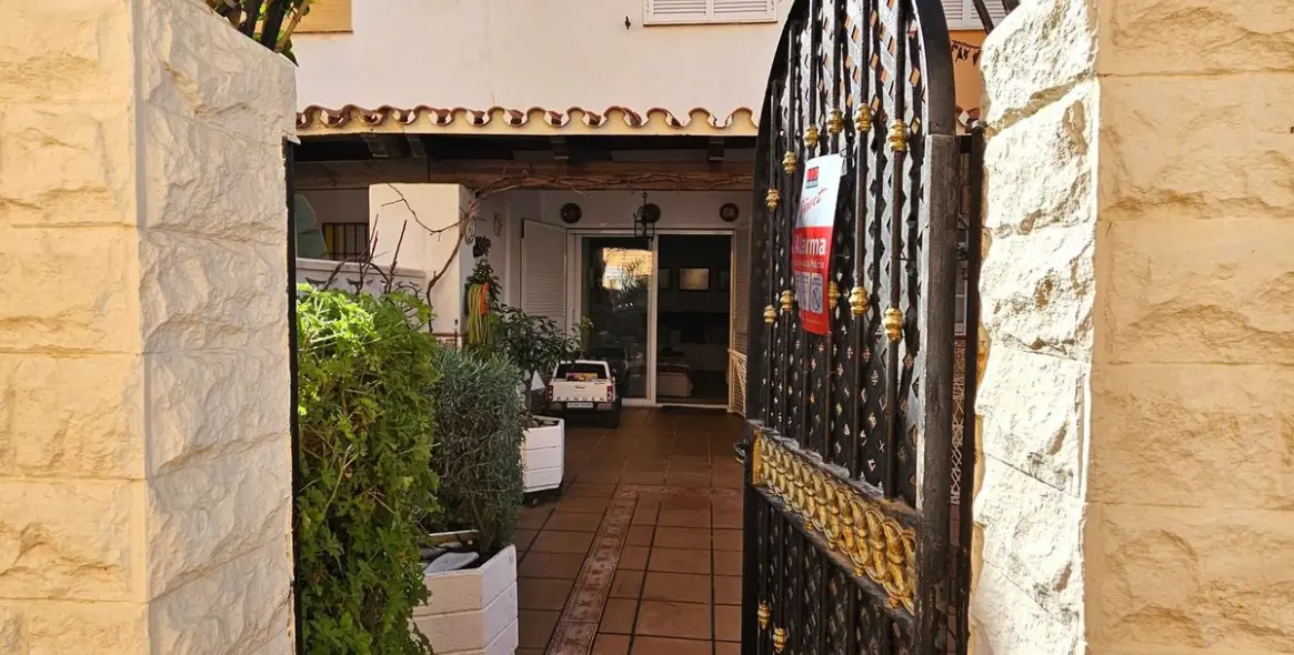 Sale of semi-detached house in Casares Playa 15