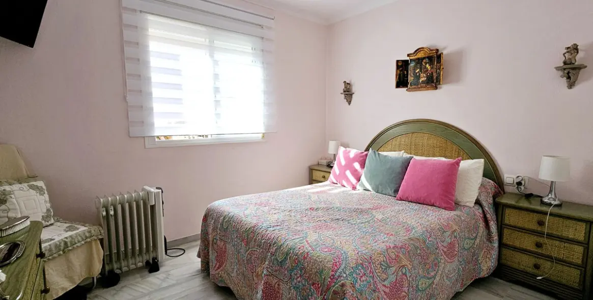 Sale of semi-detached house in Casares Playa 19