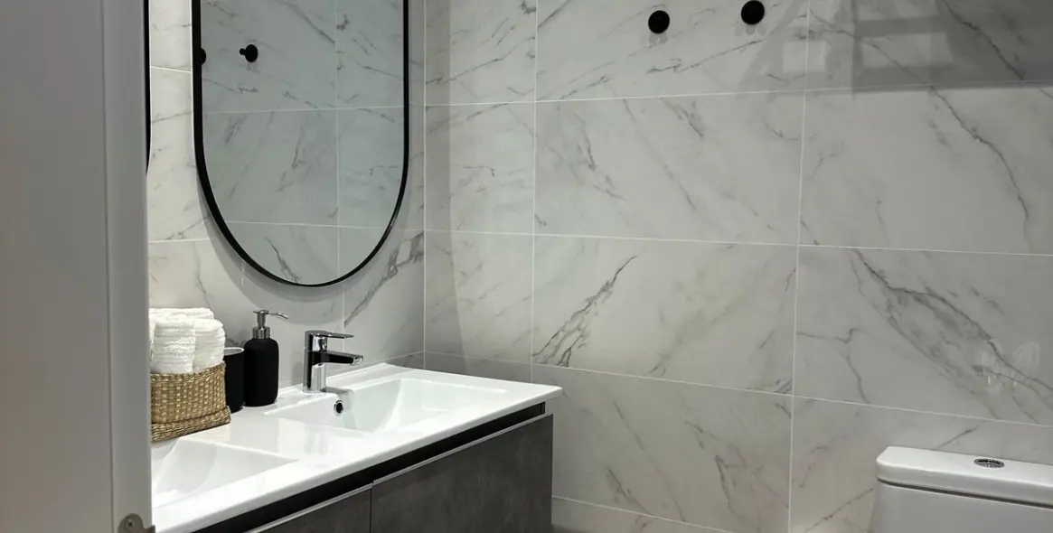 Sale of ground floor apartment in Estepona 11