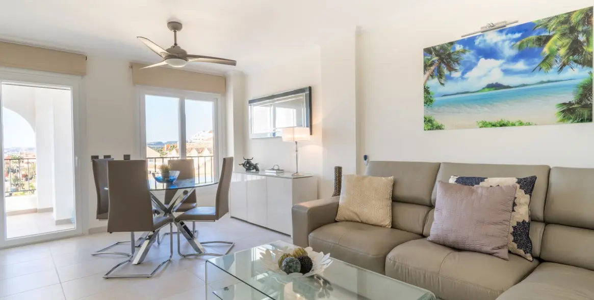 Продажа двухуровневого пентхауса в Estepona 6