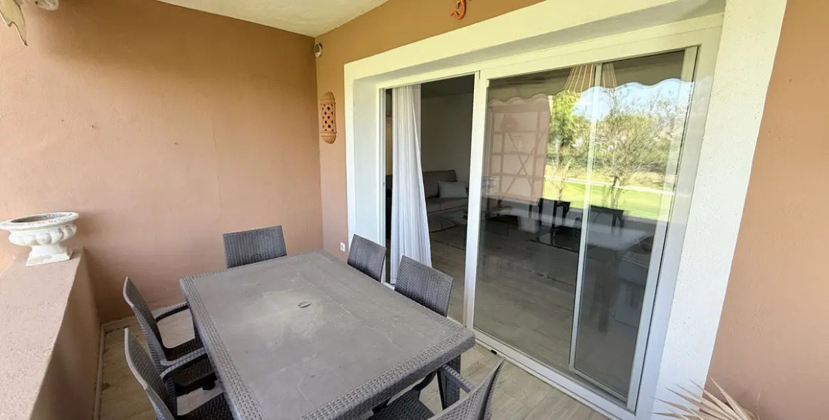 Продажа апартаментов на среднем этаже в Guadalmina Alta 6