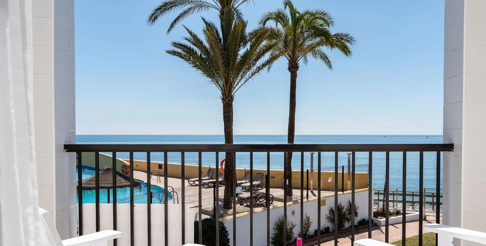 Sale of townhouse in Calahonda 9