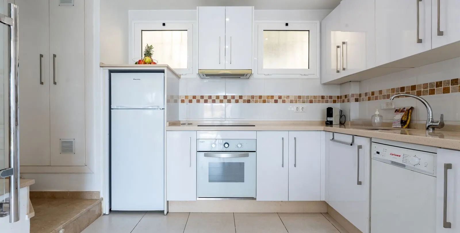 Sale of townhouse in Calahonda 19
